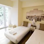 Malagueta Beachside Charm * מאלגה