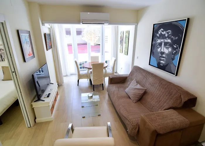 Apartment Malagueta Beachside Charm *