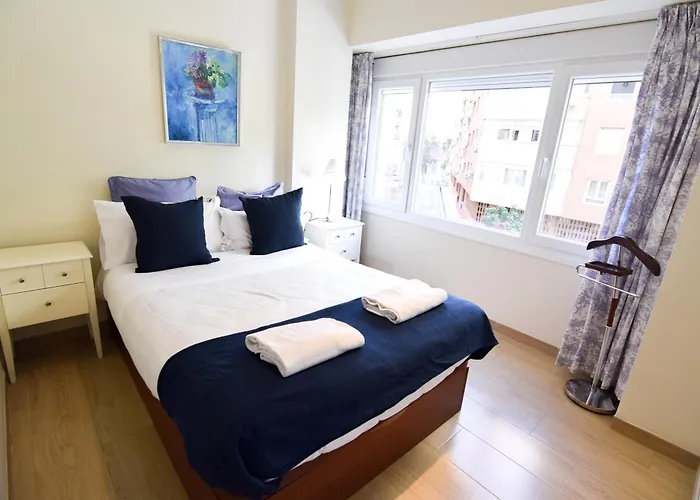 Malagueta Beachside Charm Apartment *
