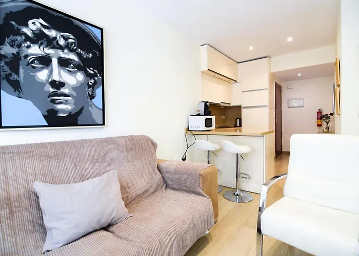Apartment Malagueta Beachside Charm *