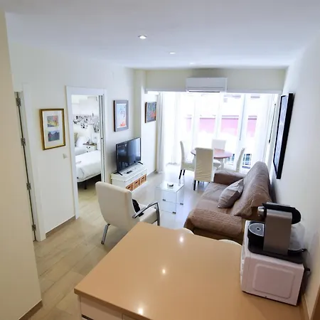 Malagueta Beachside Charm Apartment Malaga