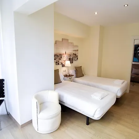 Malagueta Beachside Charm Apartment